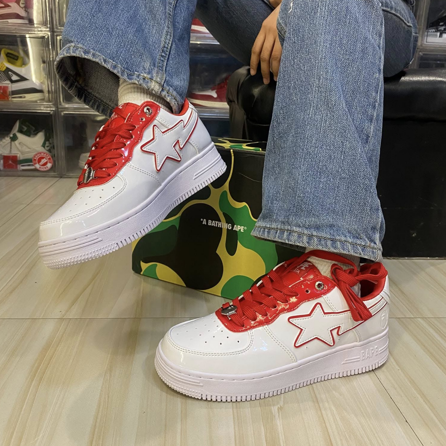 BAPE : Red White